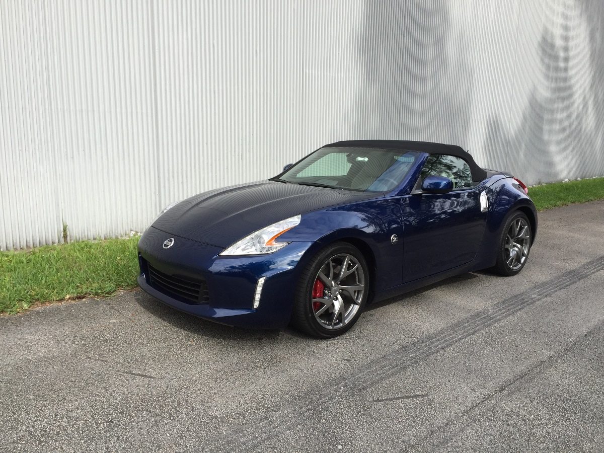 Test Drive Review of the 2016 Nissan 370z Convertible - CarPower360°  CarPower360°